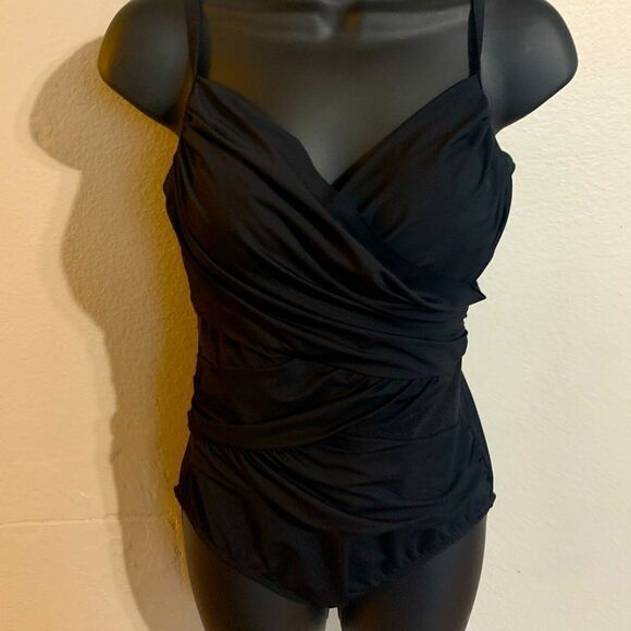 Dreamsuit Black one peice Swimsuit - Picture 1 of 4